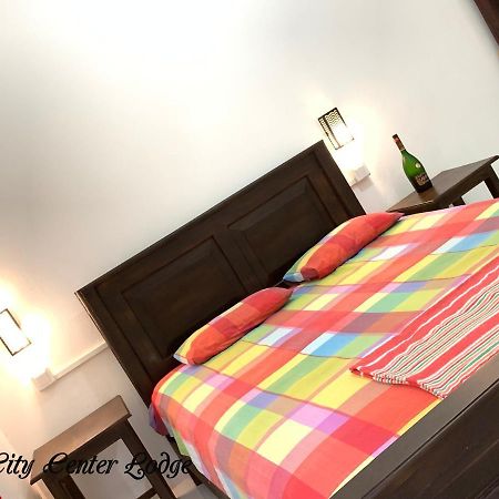 City Centre Lodge Ponnarankulama Kültér fotó